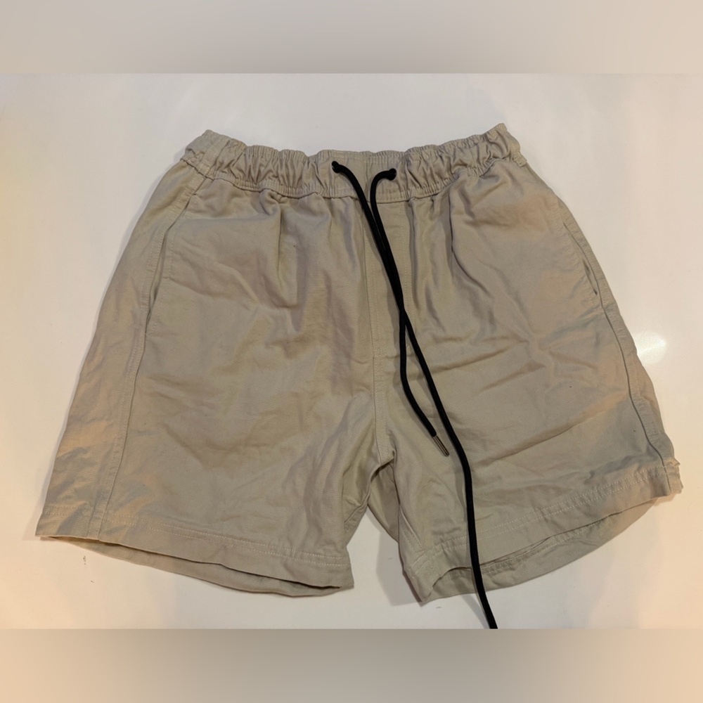 Signature innovation Group shorts